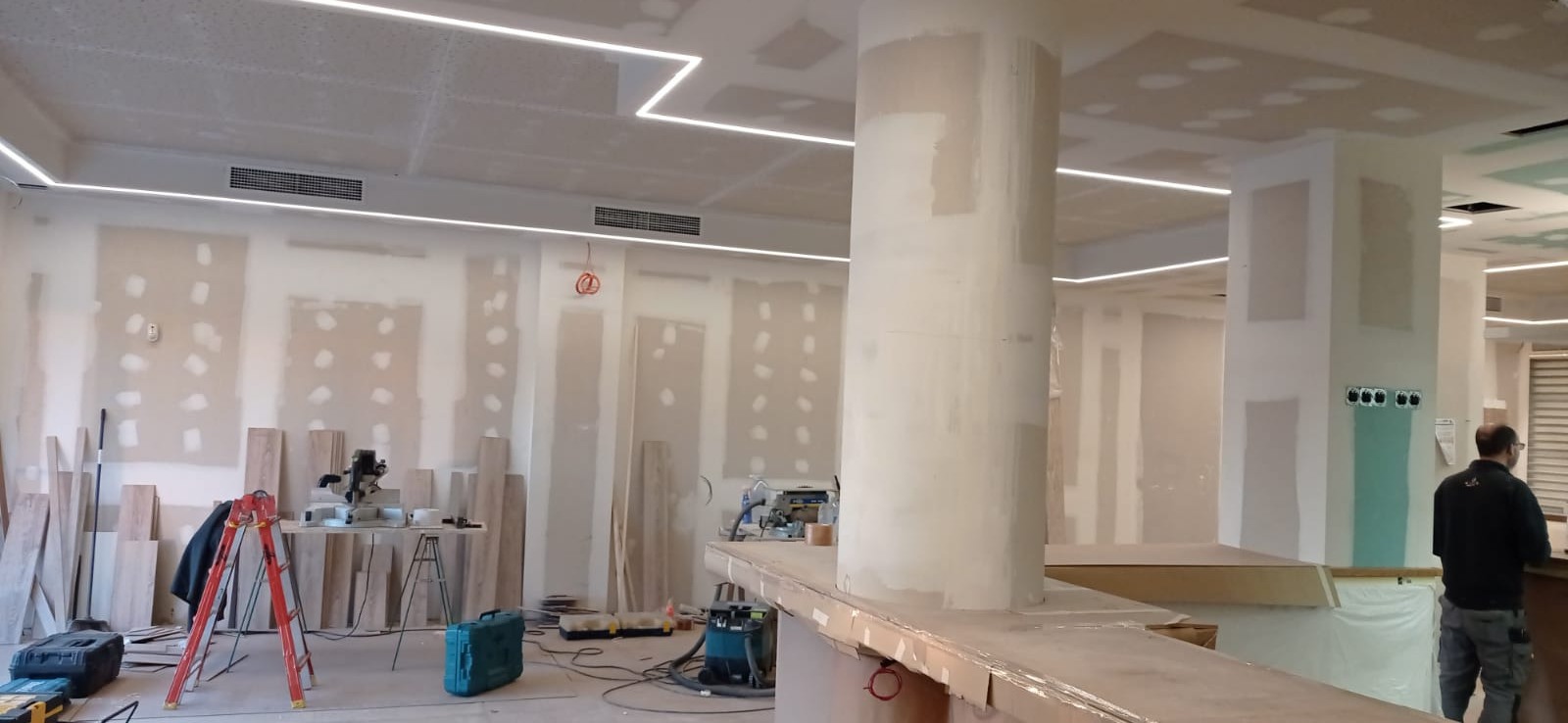 Restaurante Navarro: techo, paredes e insonorización completa